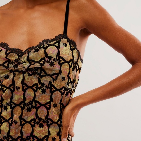 Free People Lace and Bows Mini Slip size Medium NWT - Picture 16 of 16